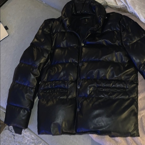 Black leather - Picture 2 of 5